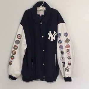 A men’s yankee championship sweater